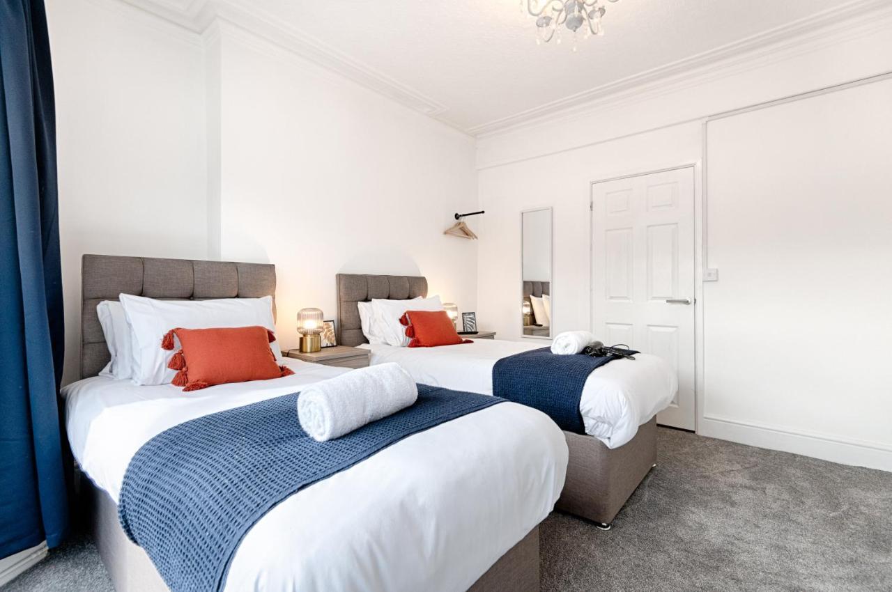 Make This Your Base! Tv In Every Bedroom! Merthyr Tydfil Exterior photo