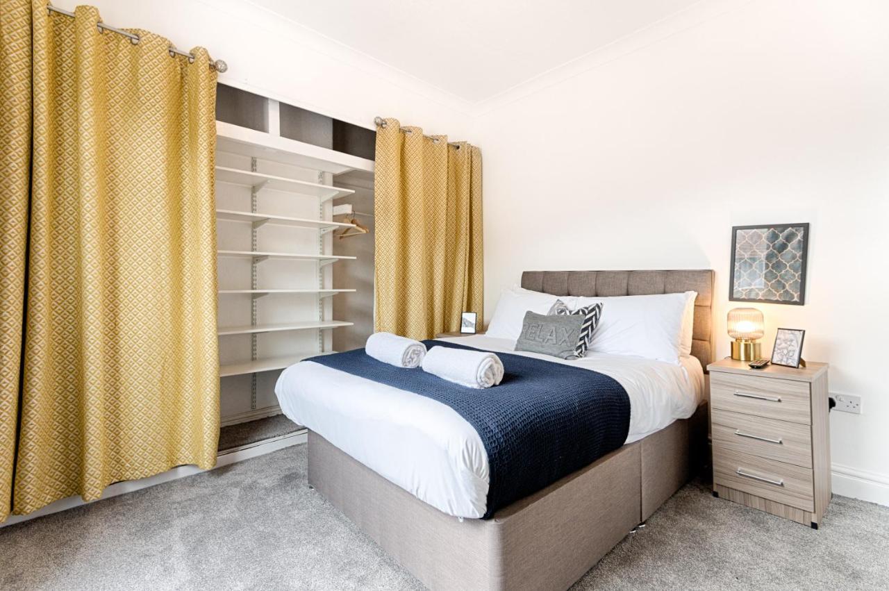 Make This Your Base! Tv In Every Bedroom! Merthyr Tydfil Exterior photo