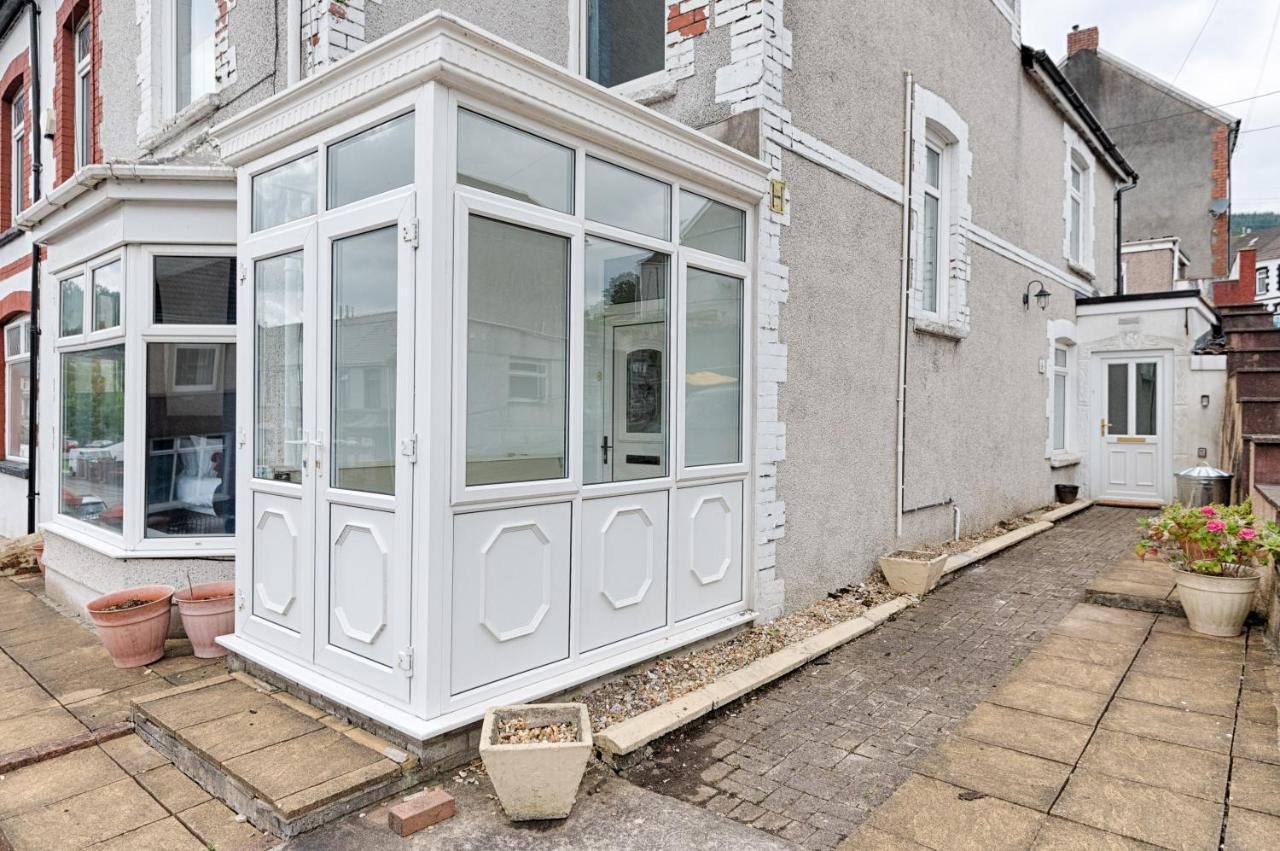 Make This Your Base! Tv In Every Bedroom! Merthyr Tydfil Exterior photo